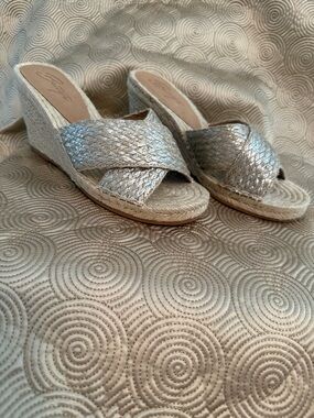 Metallic gold Wedge Slide Sandals - Women